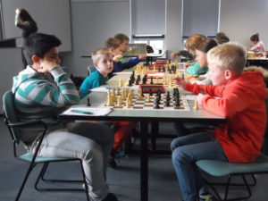 u12_121116-005