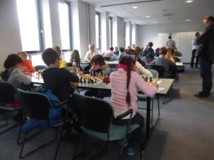 u12_121116-011